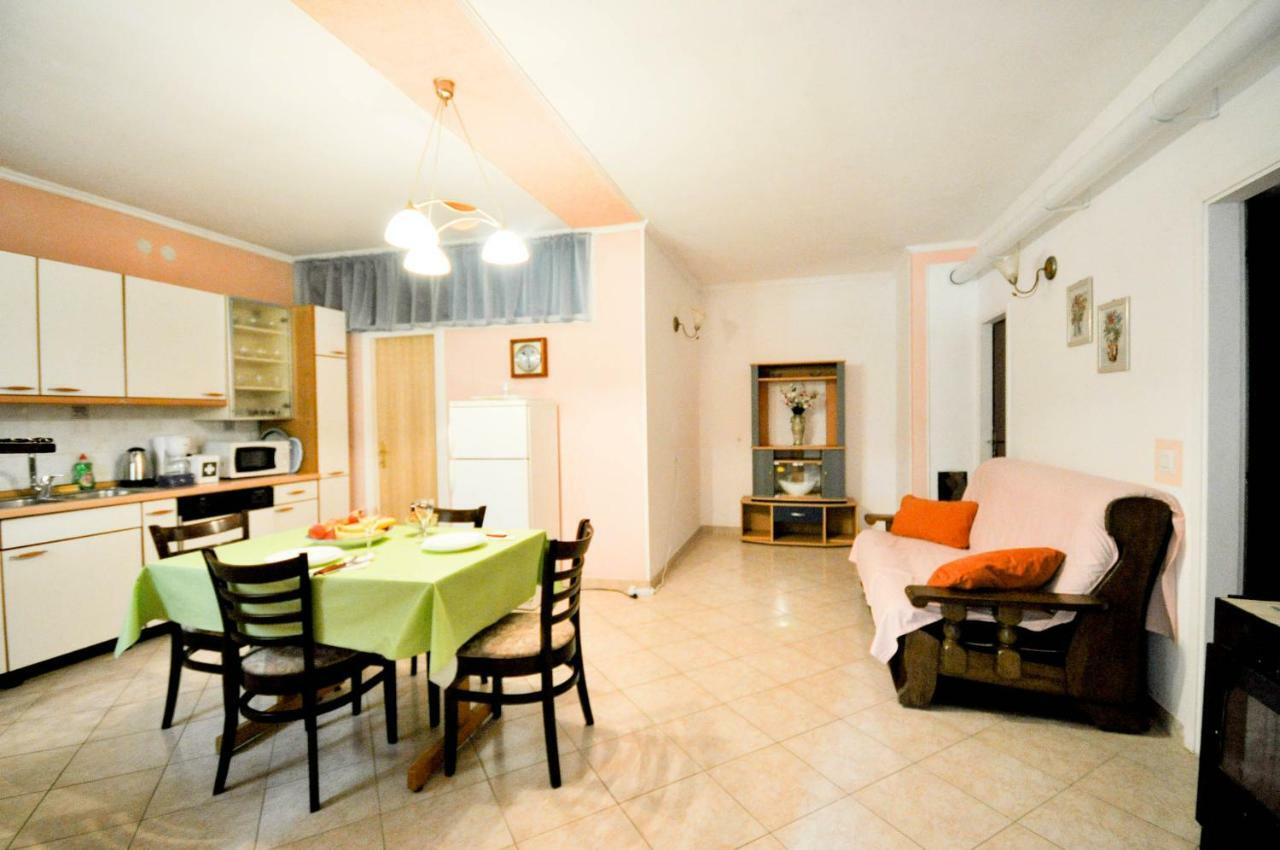 Nevija Apartment Novigrad Istria Exterior foto